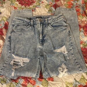 Wild Fable Light Blue Ripped Highest Rise Mom Jeans Size 6